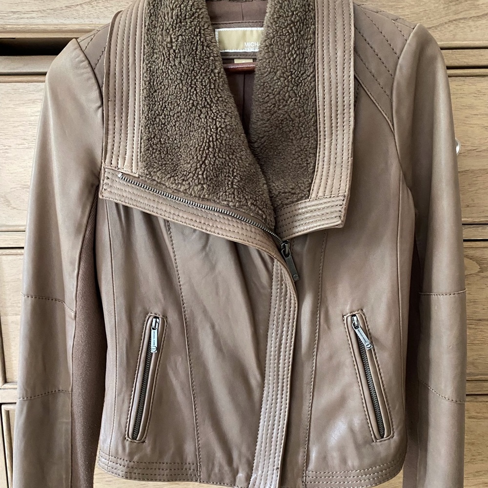 MICHAEL KORS FUR TRIM COLLAR LEATHER JACKET SZ M